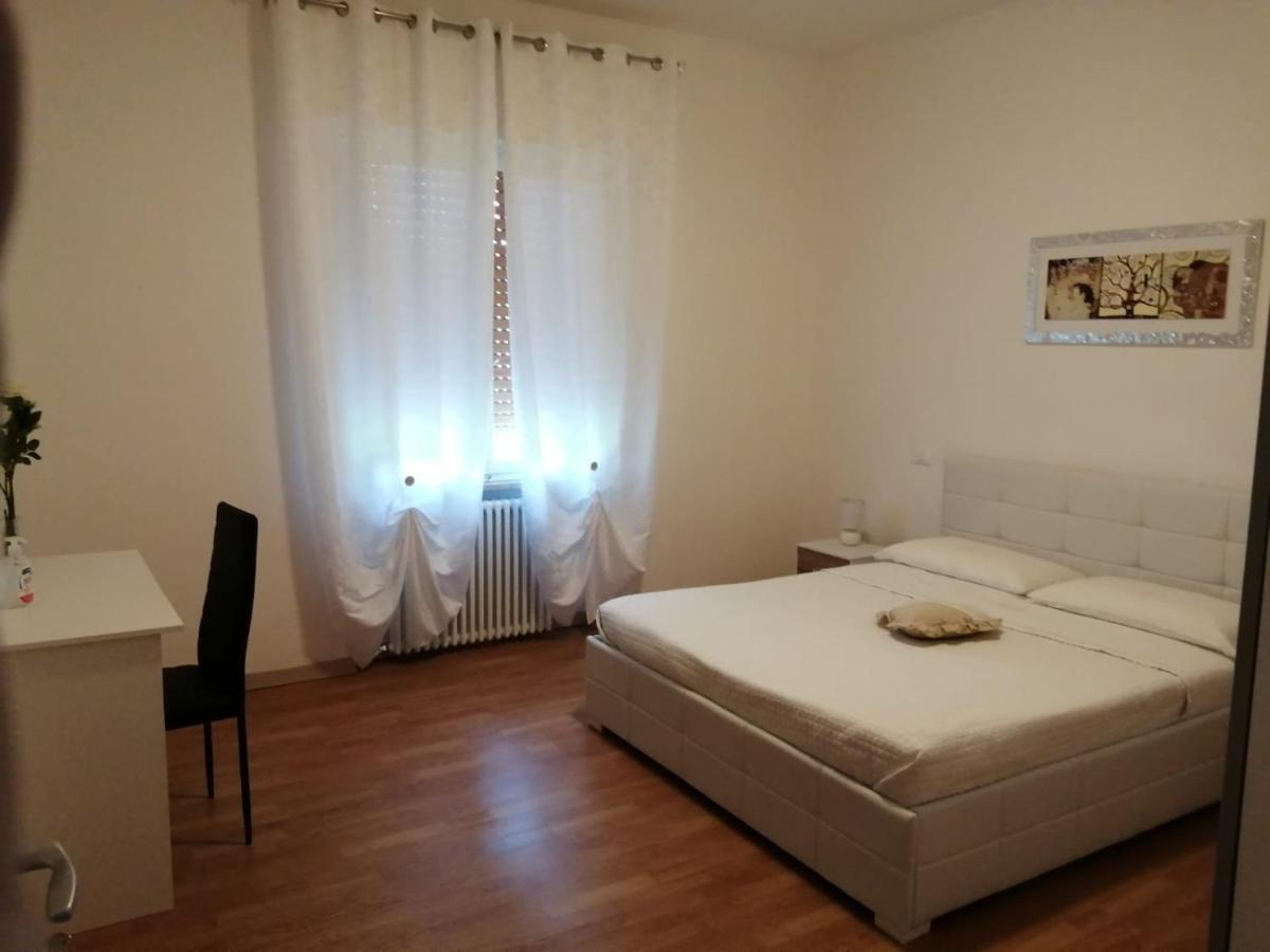Due Magnolie Hotel Monzambano Kültér fotó